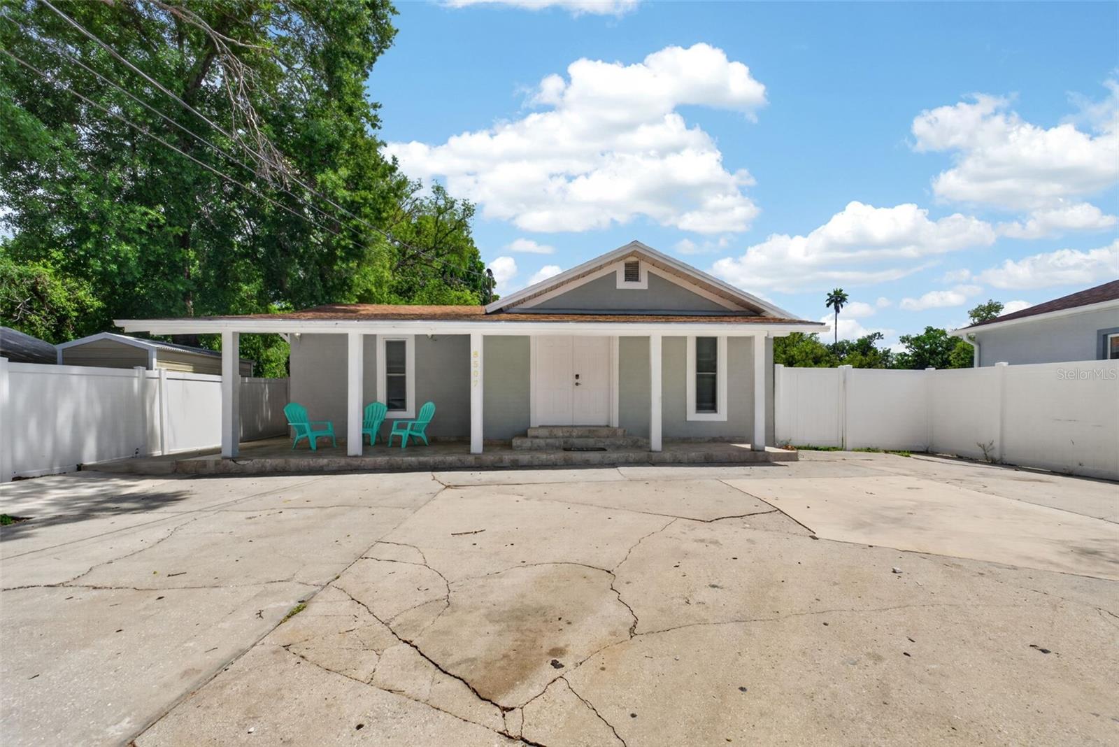 8507 N BROOKS ST, TAMPA, FL, 33604