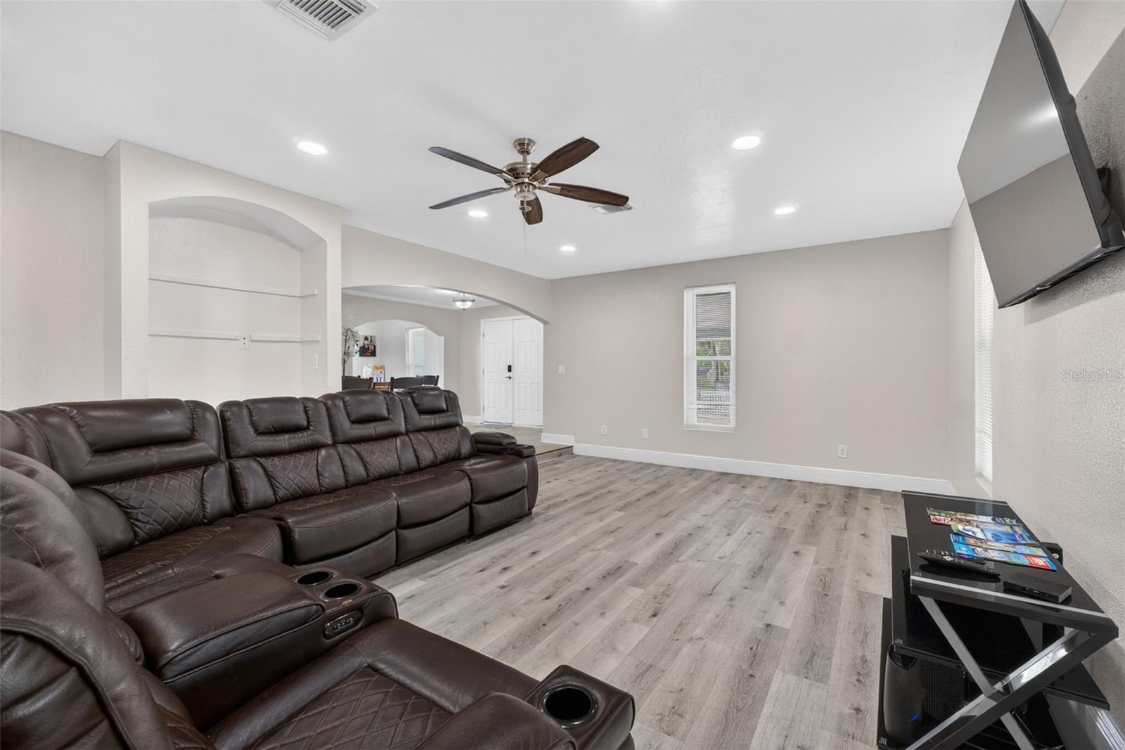 8507 N BROOKS ST, TAMPA, FL, 33604