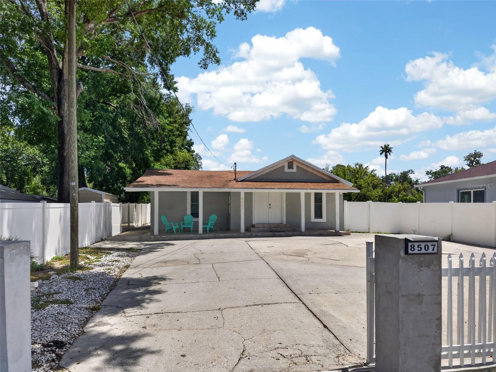 8507 N BROOKS ST, TAMPA, FL, 33604