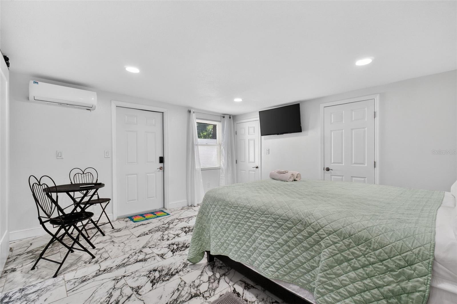 8507 N BROOKS ST, TAMPA, FL, 33604