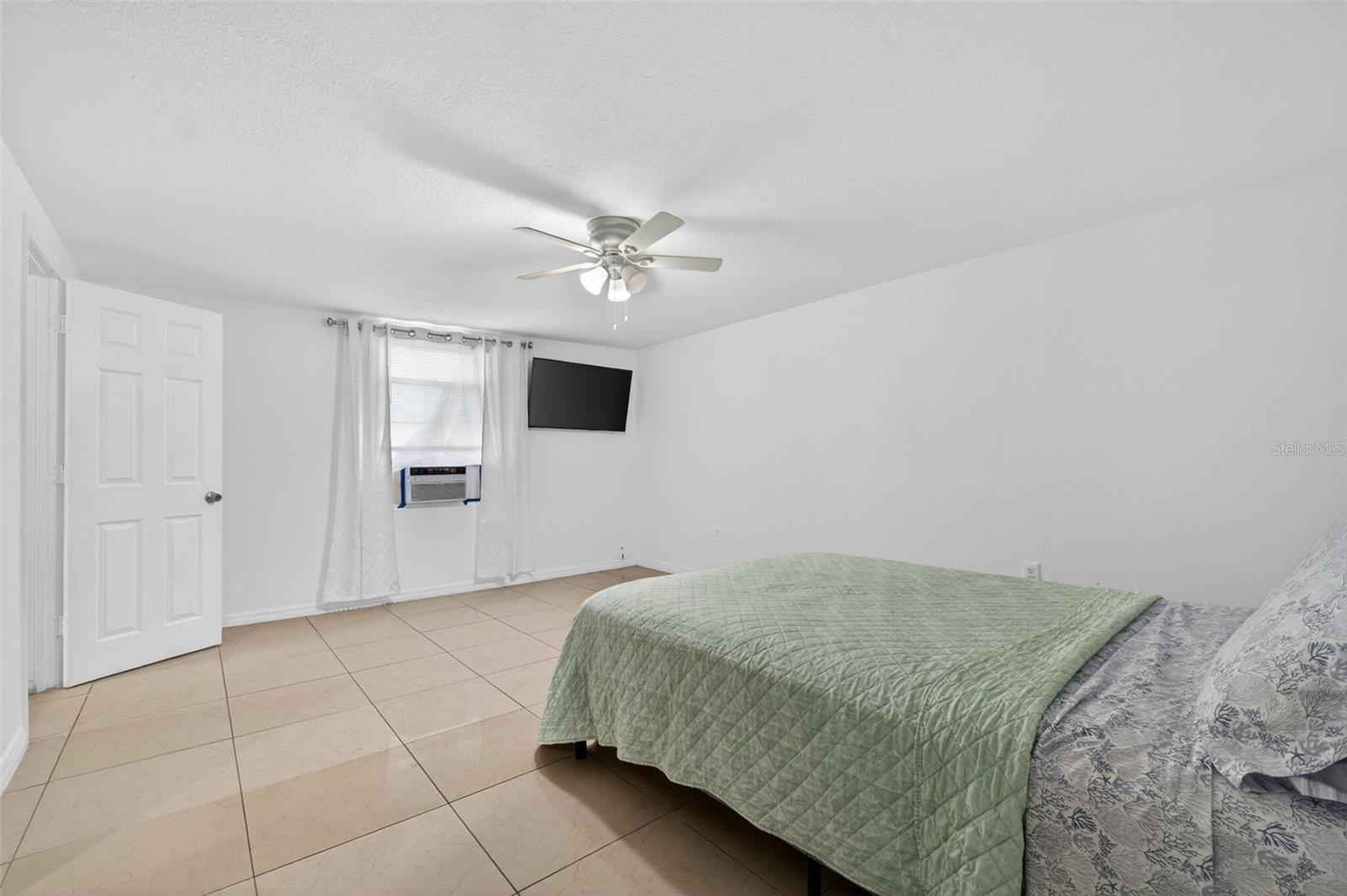 8507 N BROOKS ST, TAMPA, FL, 33604