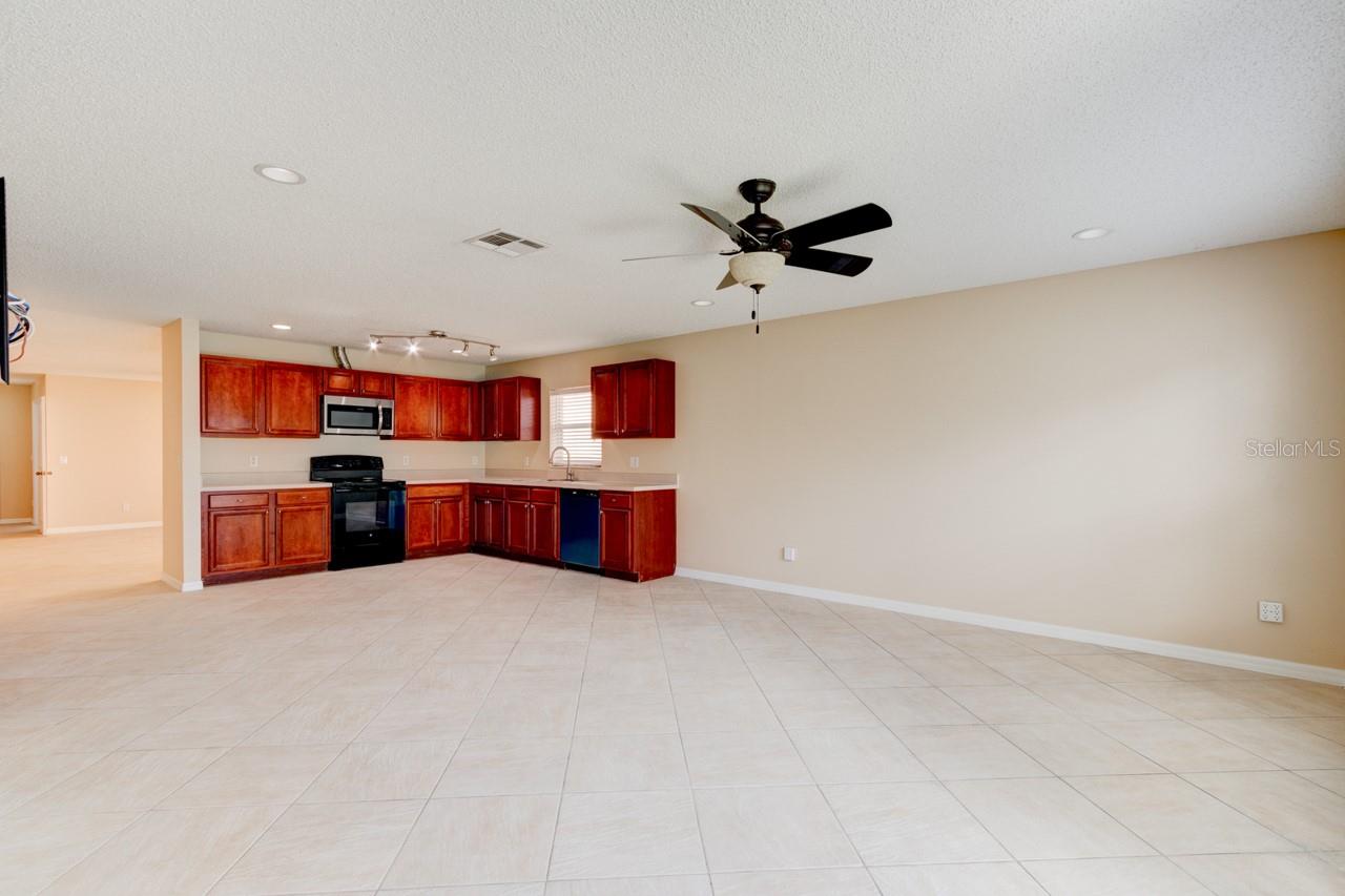 154 BRISTOL FOREST TRL, SANFORD, FL, 32771