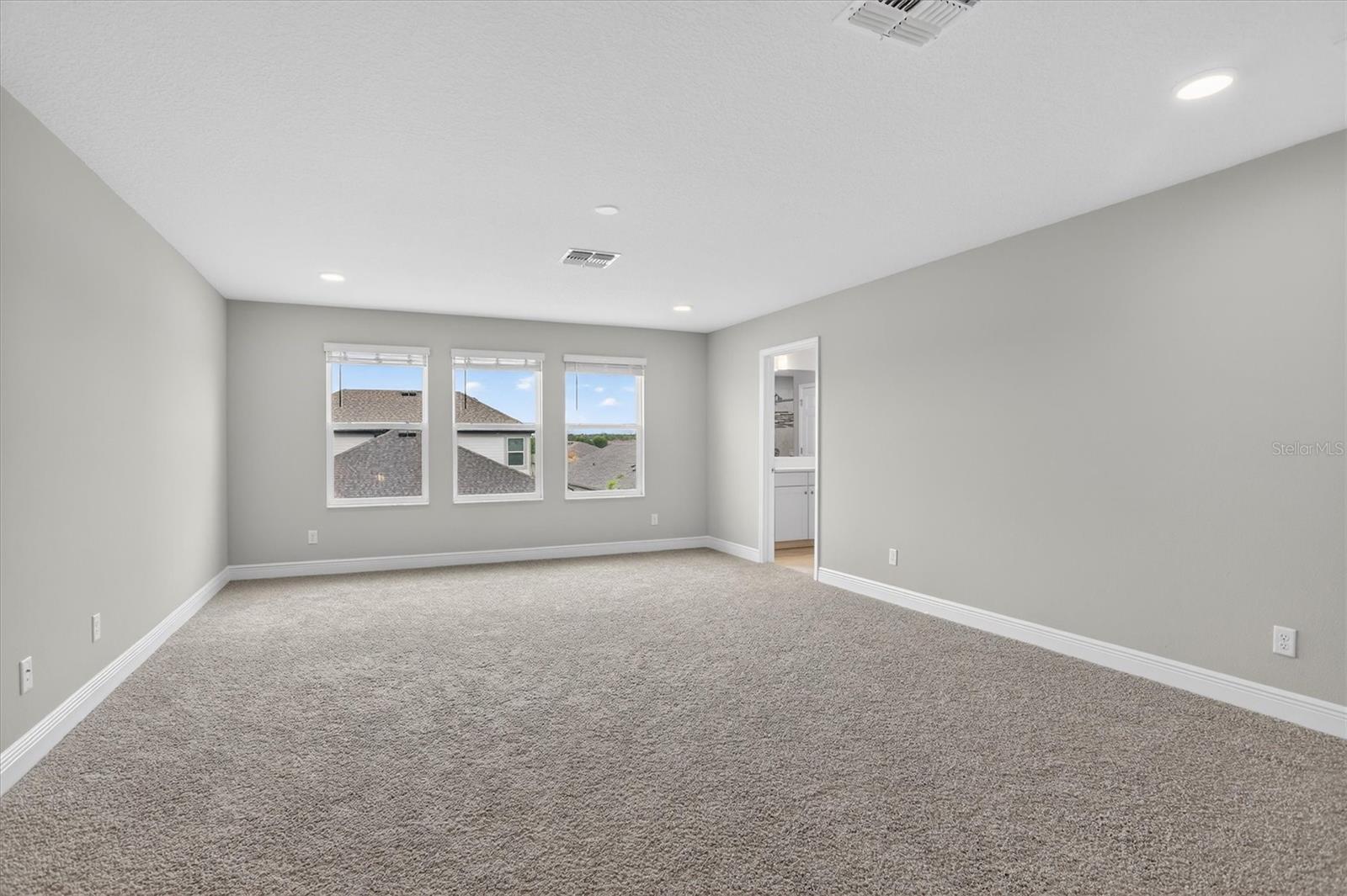 3168 FALL HARVEST DR, ZEPHYRHILLS, FL, 33540