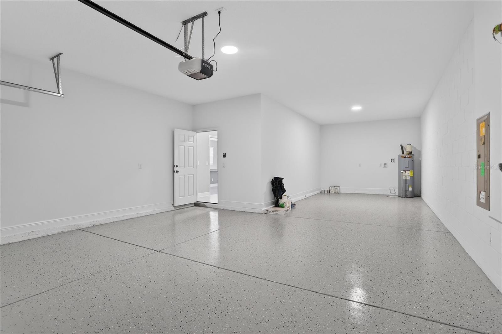 3168 FALL HARVEST DR, ZEPHYRHILLS, FL, 33540