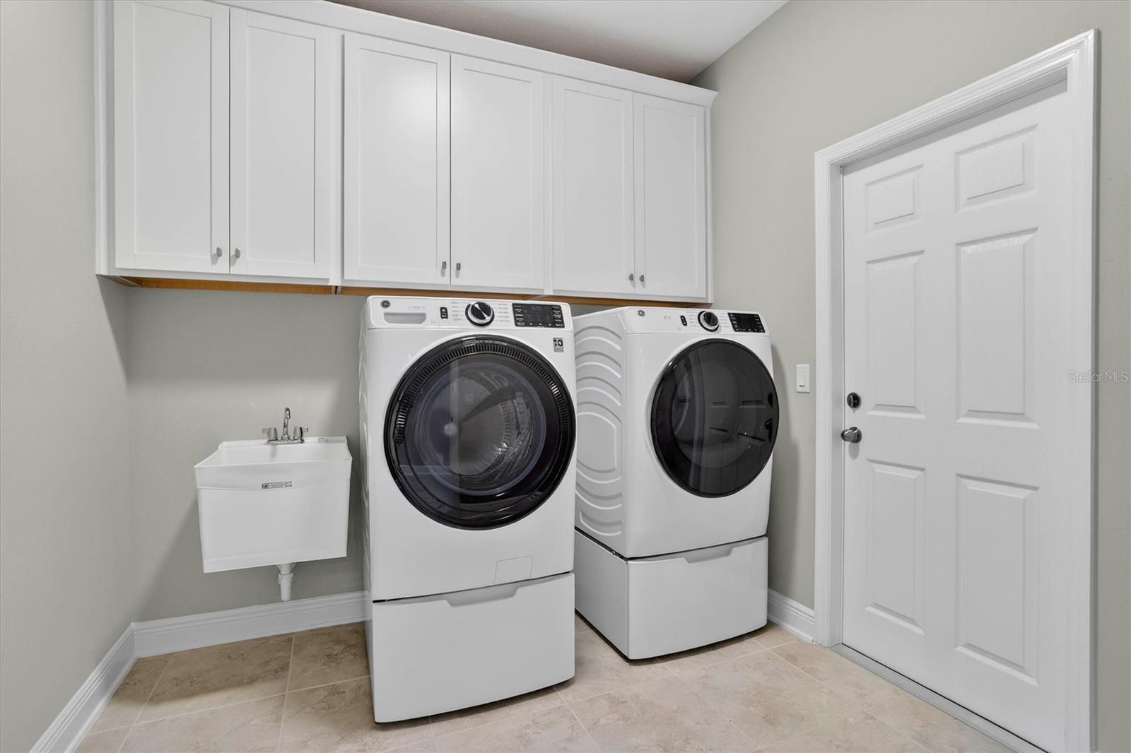 3168 FALL HARVEST DR, ZEPHYRHILLS, FL, 33540