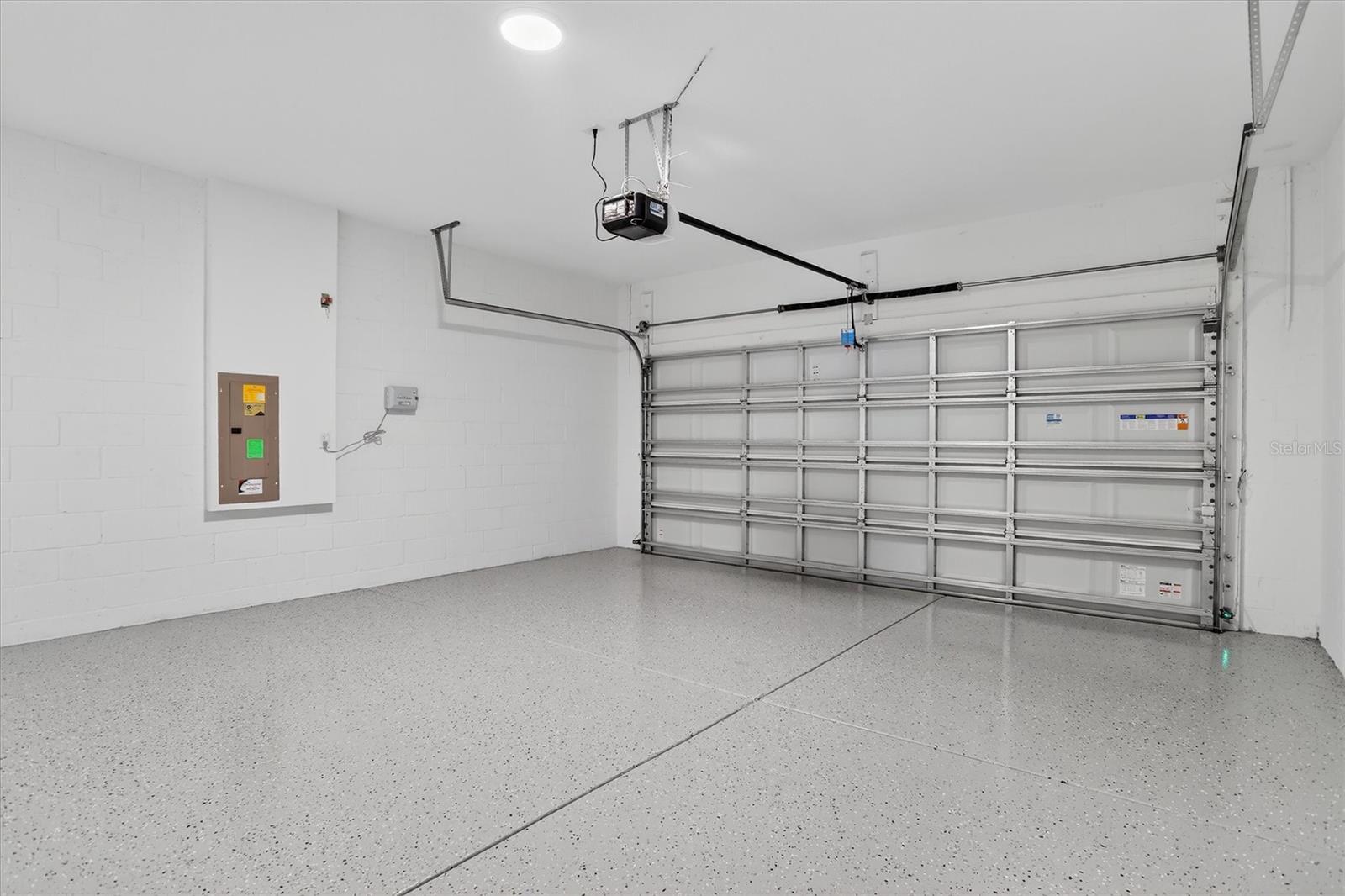 3168 FALL HARVEST DR, ZEPHYRHILLS, FL, 33540