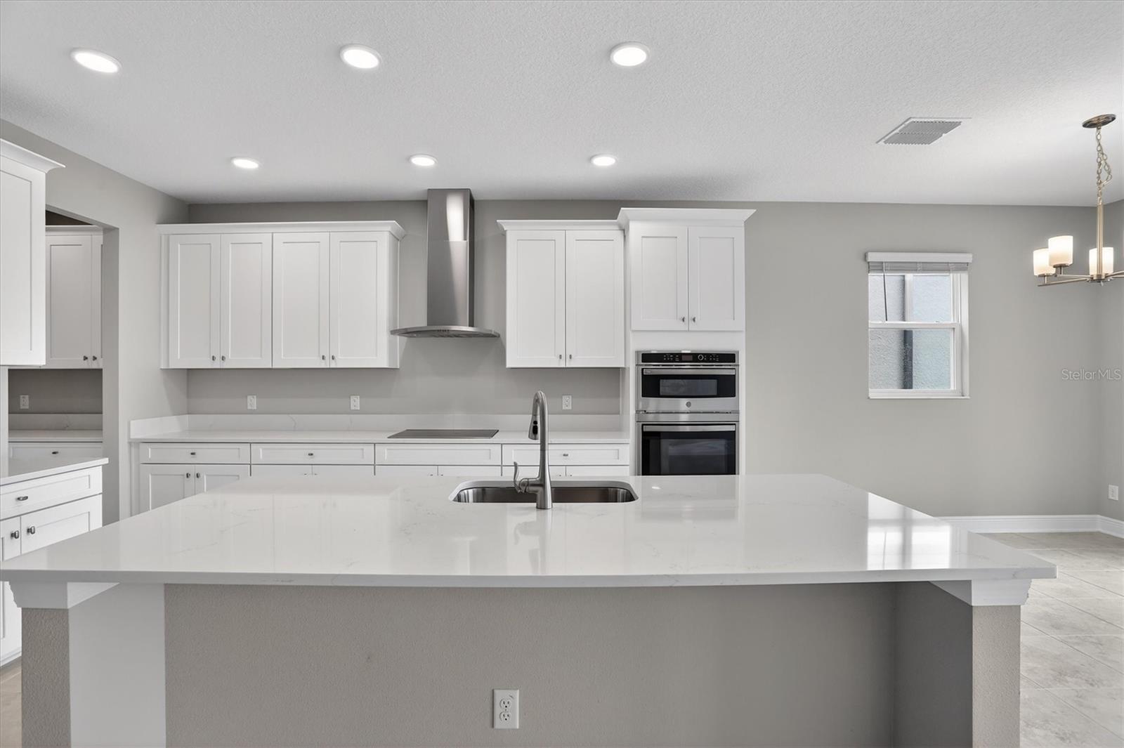 3168 FALL HARVEST DR, ZEPHYRHILLS, FL, 33540