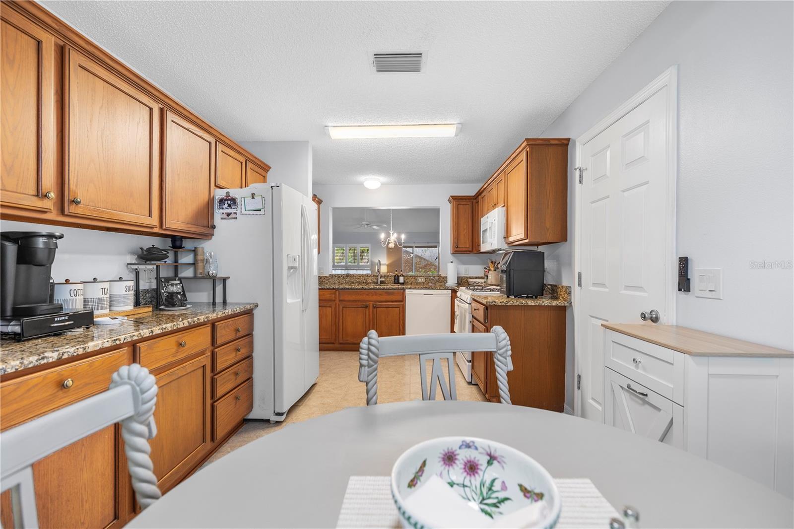 121 COSTA MESA DR, LADY LAKE, FL, 32159