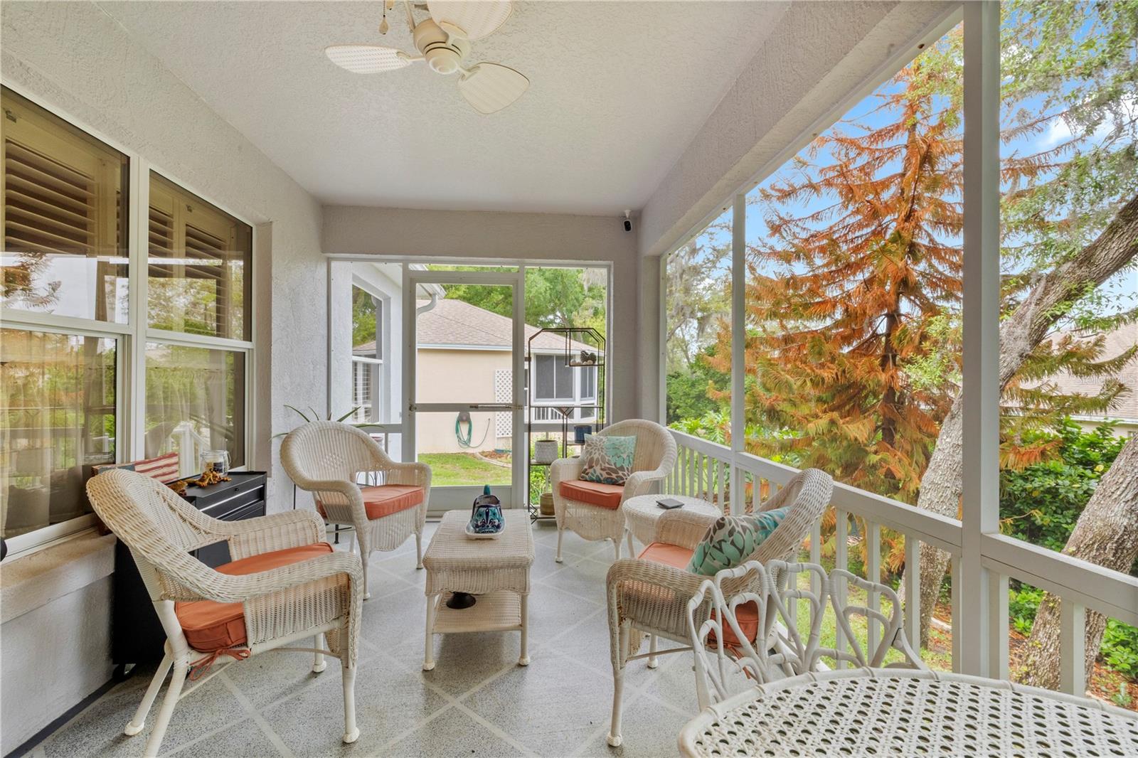 121 COSTA MESA DR, LADY LAKE, FL, 32159