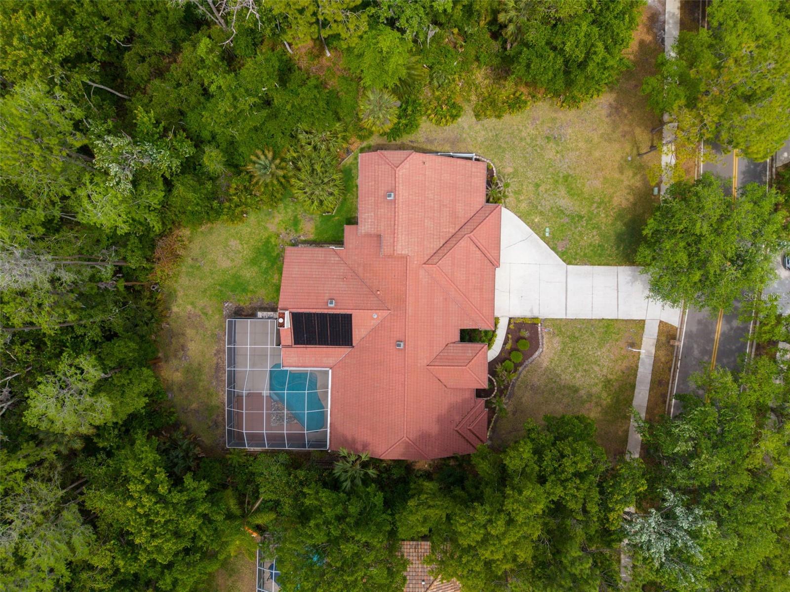 1404 EAST LAKE WOODLANDS PKWY, OLDSMAR, FL, 34677