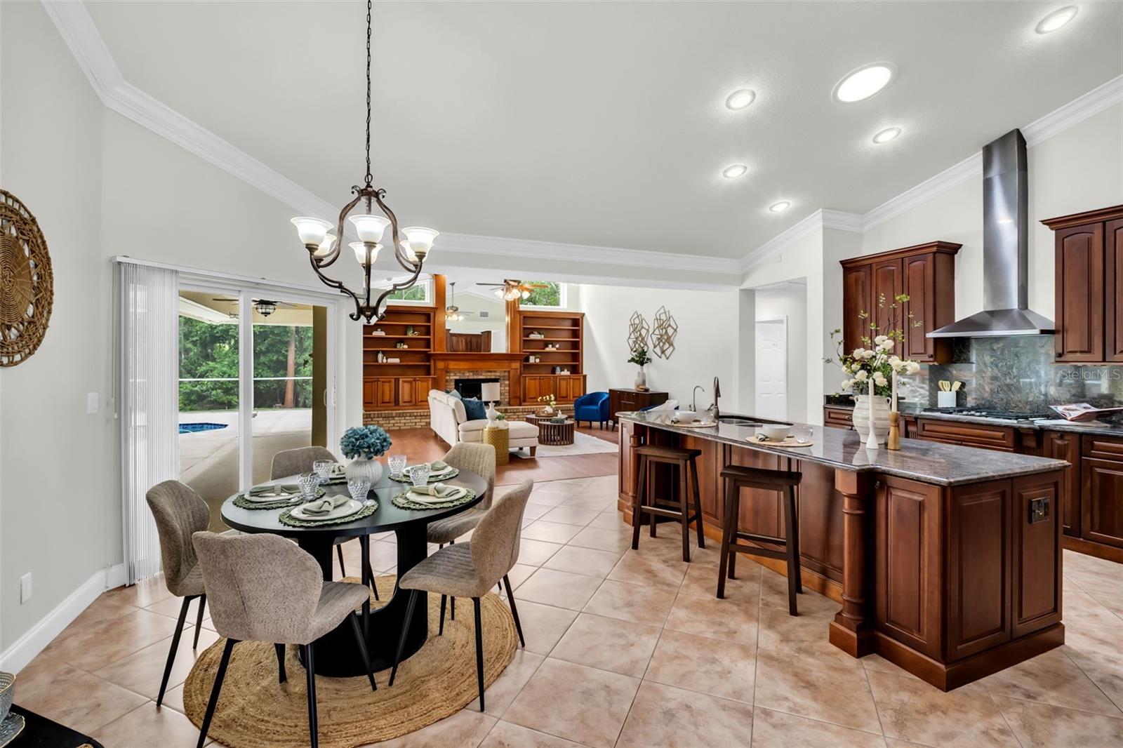 1404 EAST LAKE WOODLANDS PKWY, OLDSMAR, FL, 34677