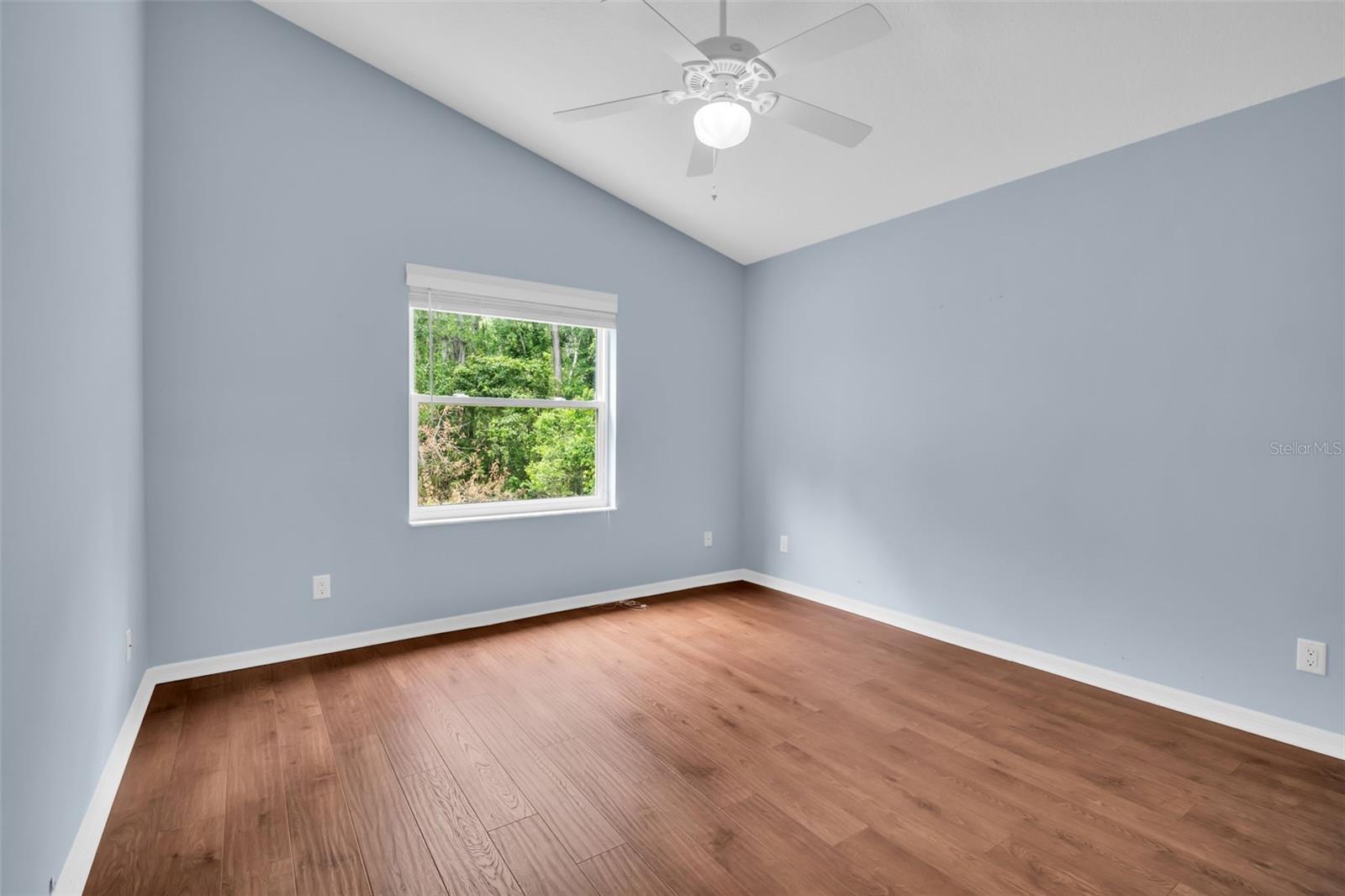 1404 EAST LAKE WOODLANDS PKWY, OLDSMAR, FL, 34677