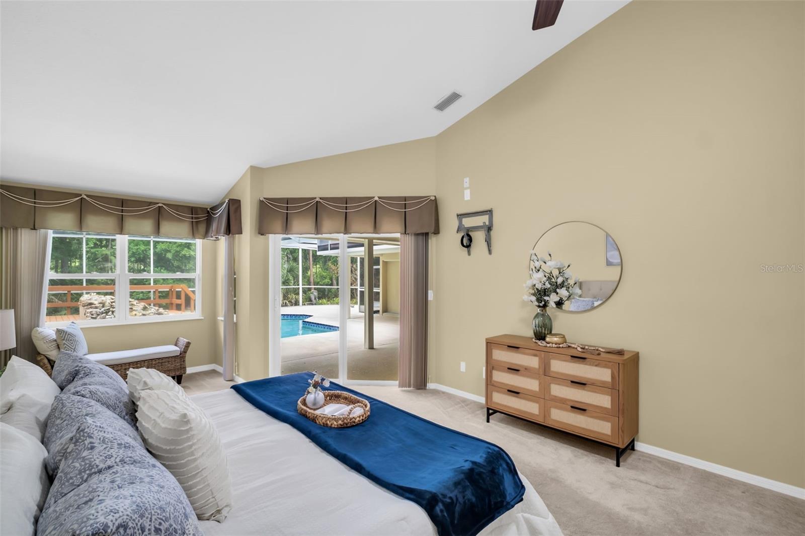 1404 EAST LAKE WOODLANDS PKWY, OLDSMAR, FL, 34677