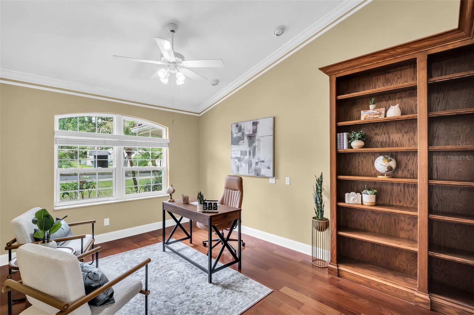 1404 EAST LAKE WOODLANDS PKWY, OLDSMAR, FL, 34677