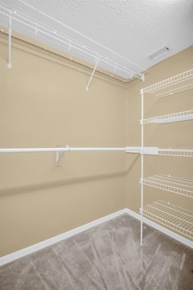 1404 EAST LAKE WOODLANDS PKWY, OLDSMAR, FL, 34677