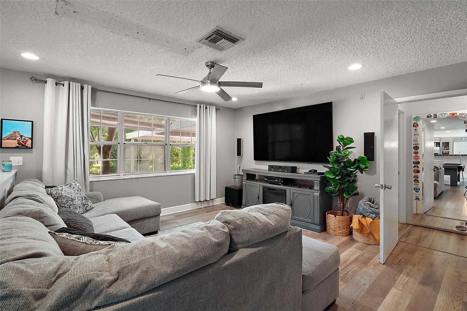 705 SUMMIT CT, MOUNT DORA, FL, 32757