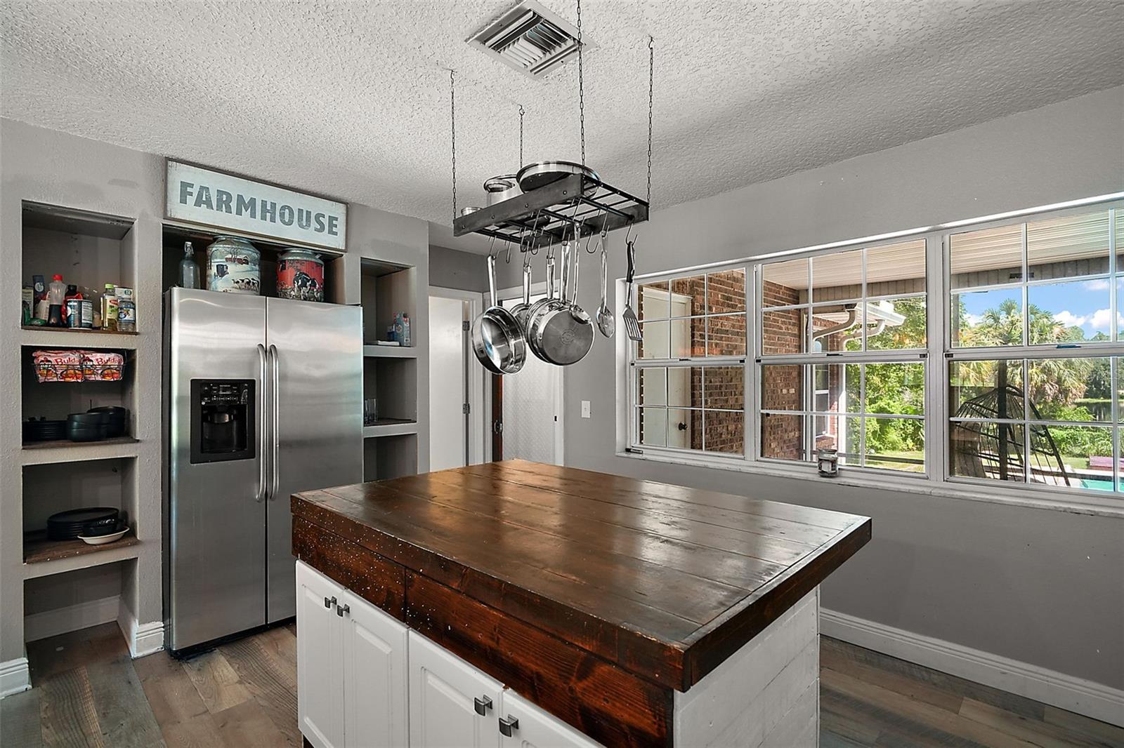 705 SUMMIT CT, MOUNT DORA, FL, 32757