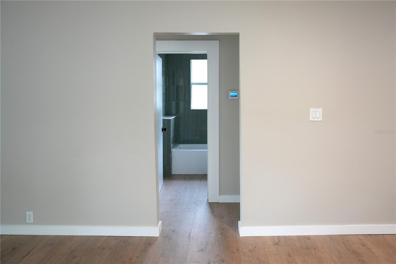 1221 E OSBORNE AVE, TAMPA, FL, 33603