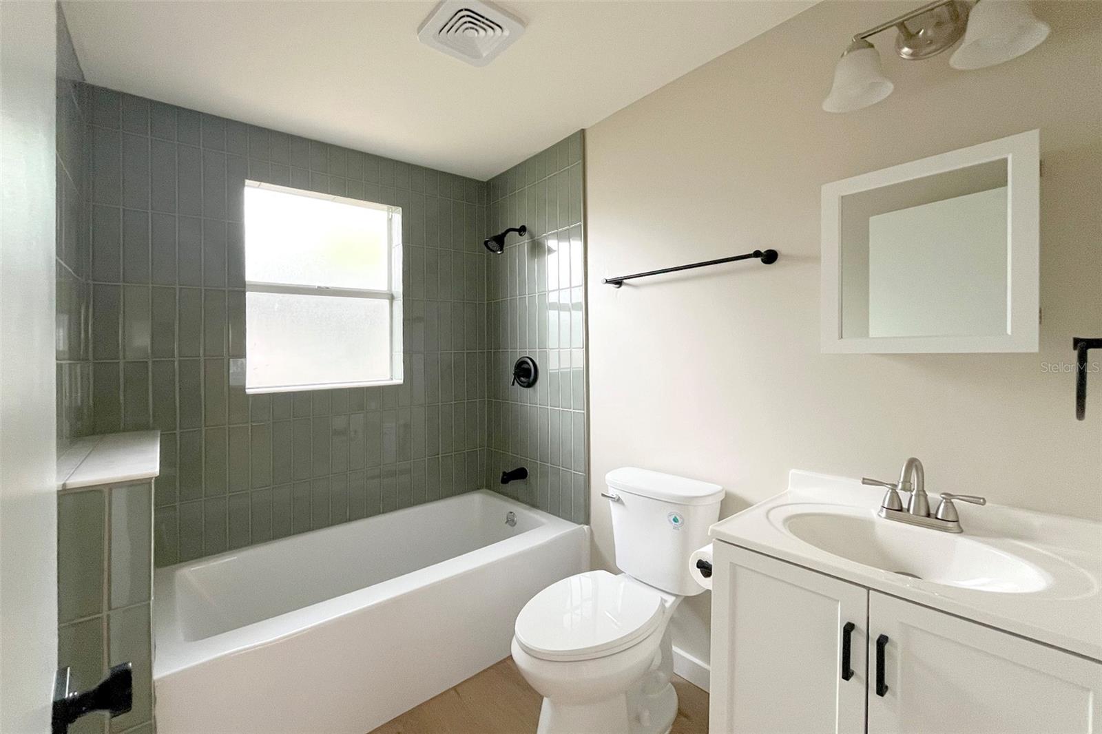 1221 E OSBORNE AVE, TAMPA, FL, 33603