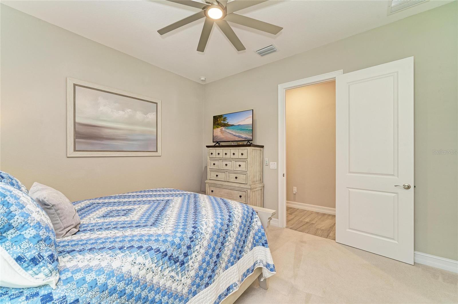 296 MARAVIYA BLVD, NOKOMIS, FL, 34275