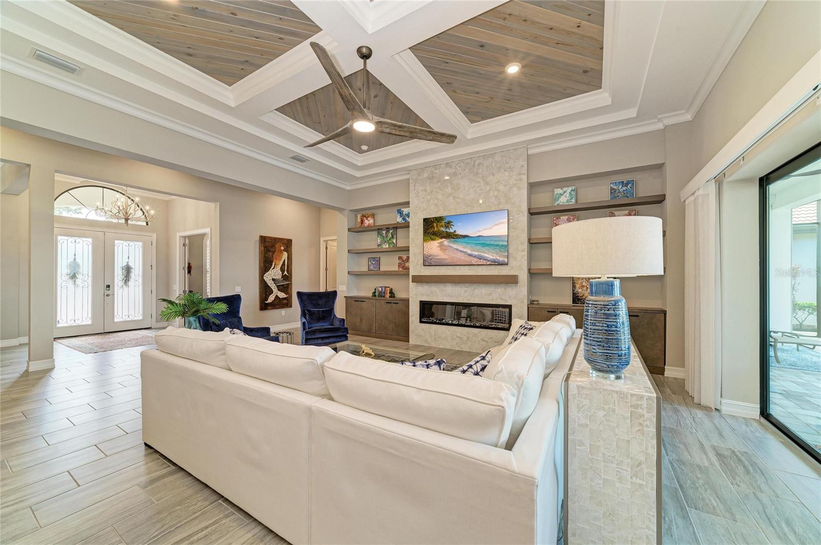 296 MARAVIYA BLVD, NOKOMIS, FL, 34275