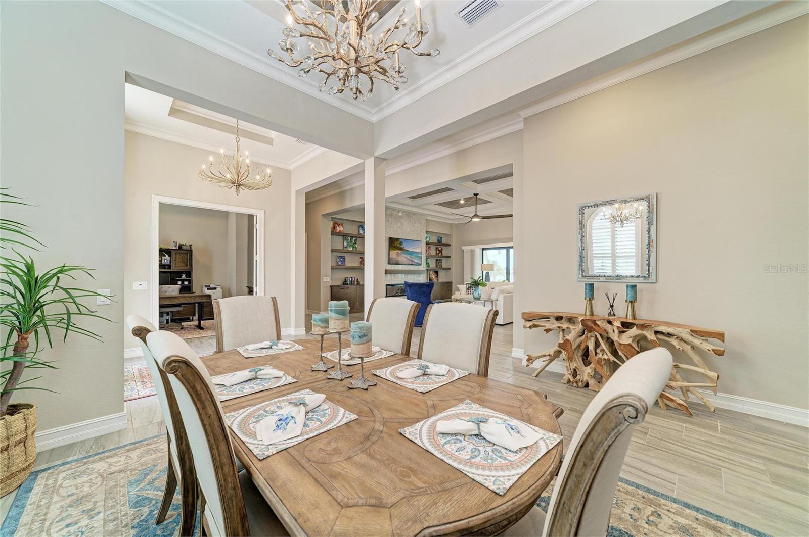 296 MARAVIYA BLVD, NOKOMIS, FL, 34275