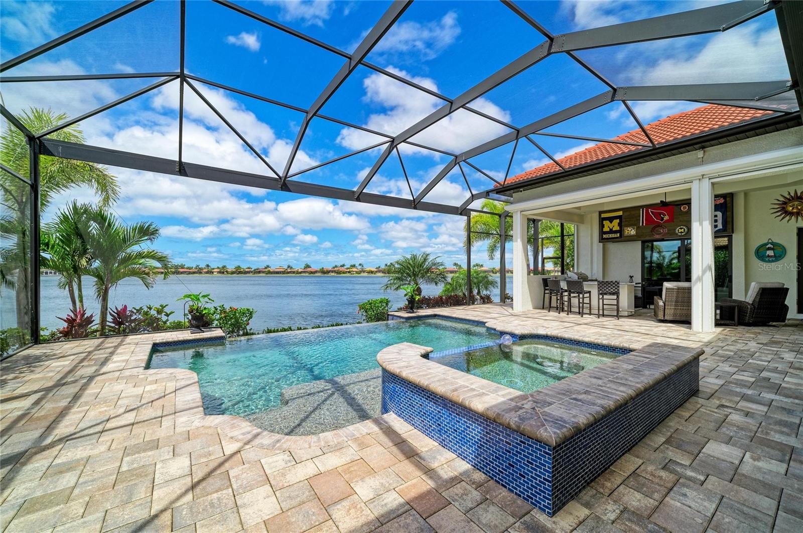 296 MARAVIYA BLVD, NOKOMIS, FL, 34275