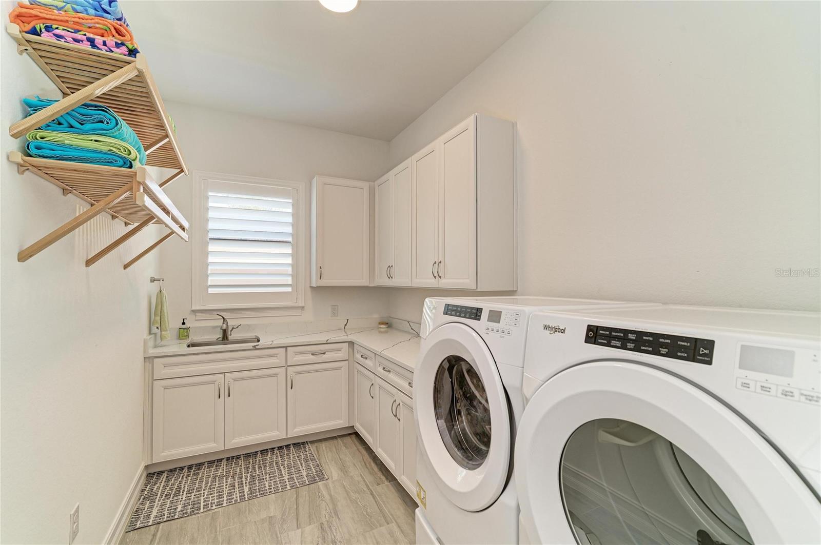 296 MARAVIYA BLVD, NOKOMIS, FL, 34275