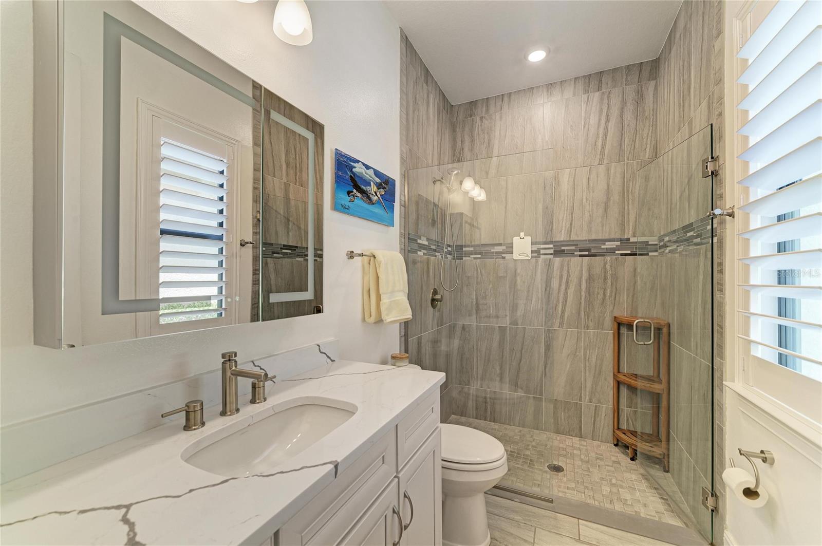 296 MARAVIYA BLVD, NOKOMIS, FL, 34275