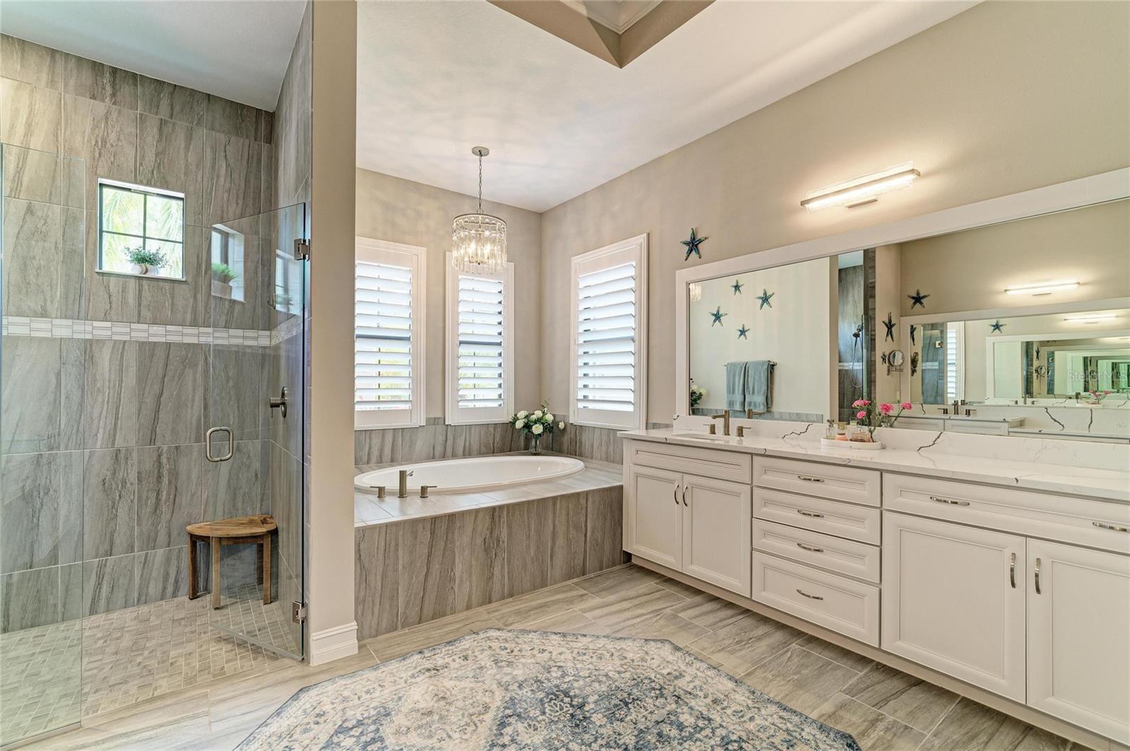 296 MARAVIYA BLVD, NOKOMIS, FL, 34275