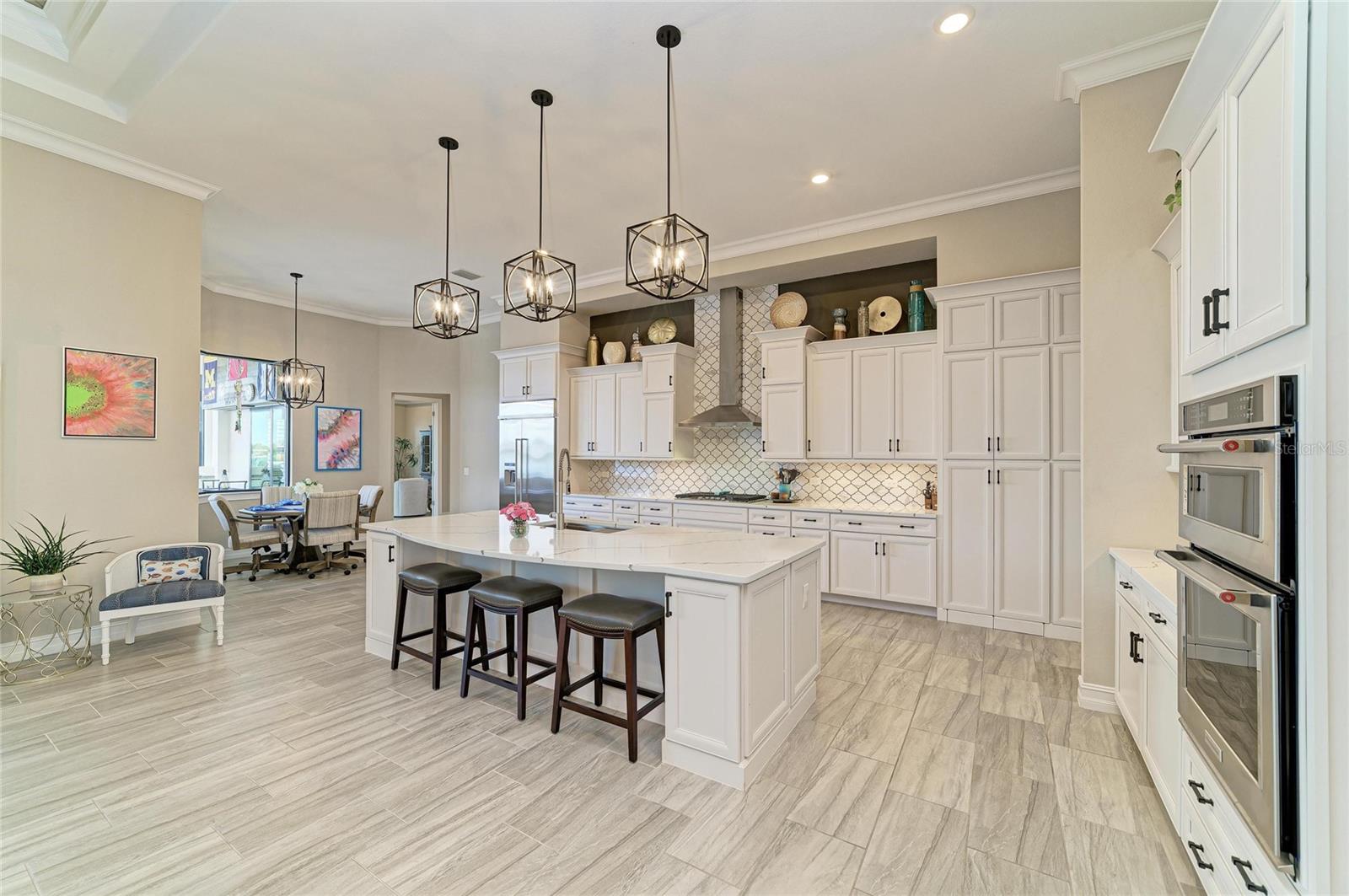 296 MARAVIYA BLVD, NOKOMIS, FL, 34275