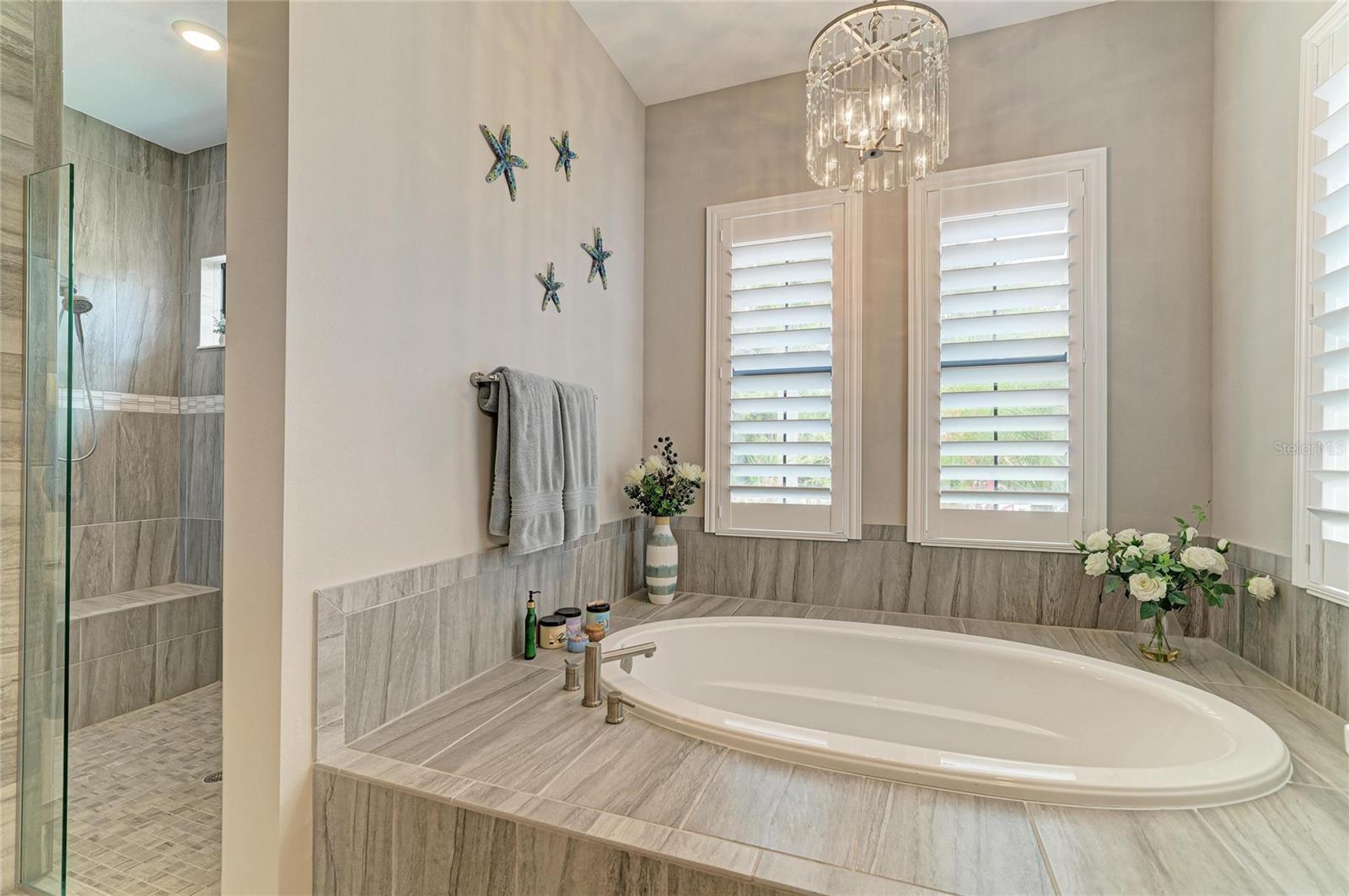 296 MARAVIYA BLVD, NOKOMIS, FL, 34275