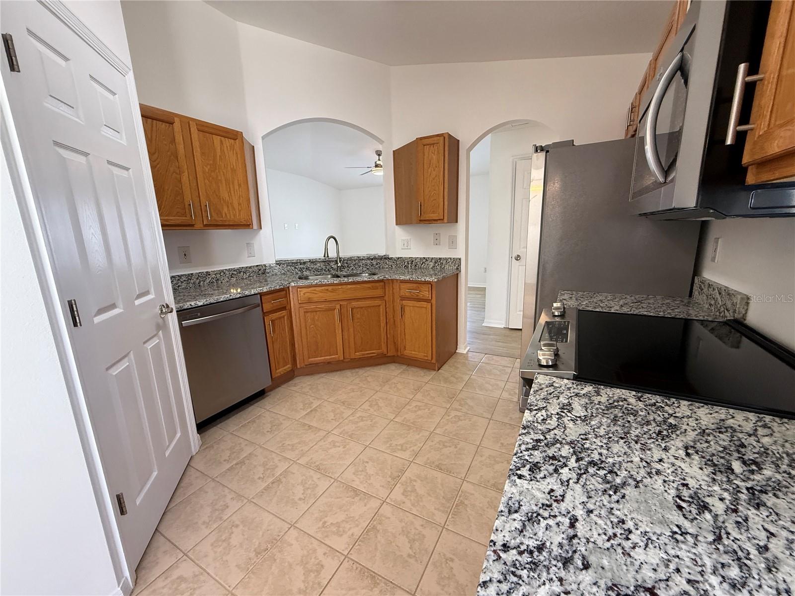 2 UPLAND PL, PALM COAST, FL, 32164