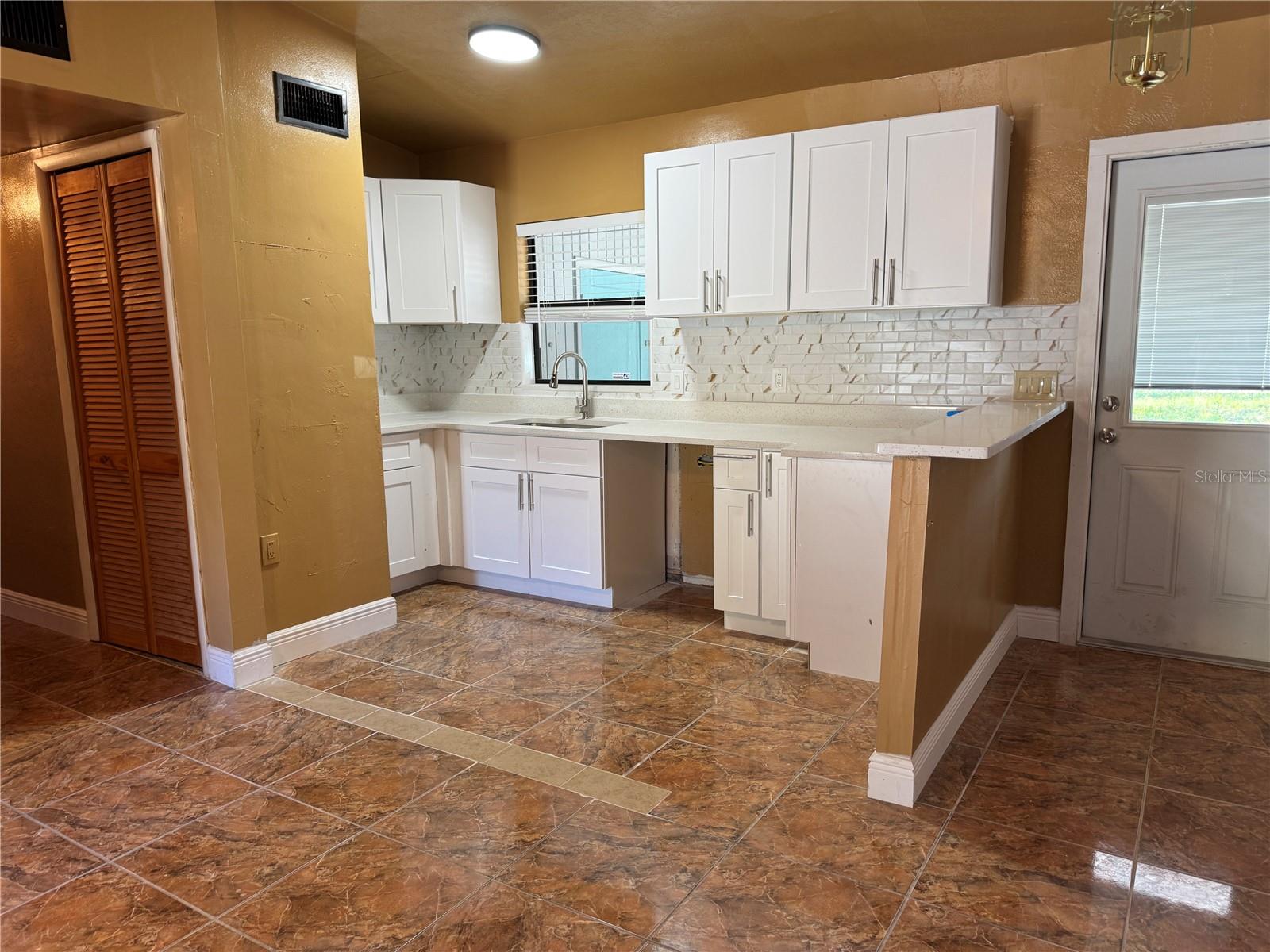 1930 WALTON ST S, ST PETERSBURG, FL, 33712