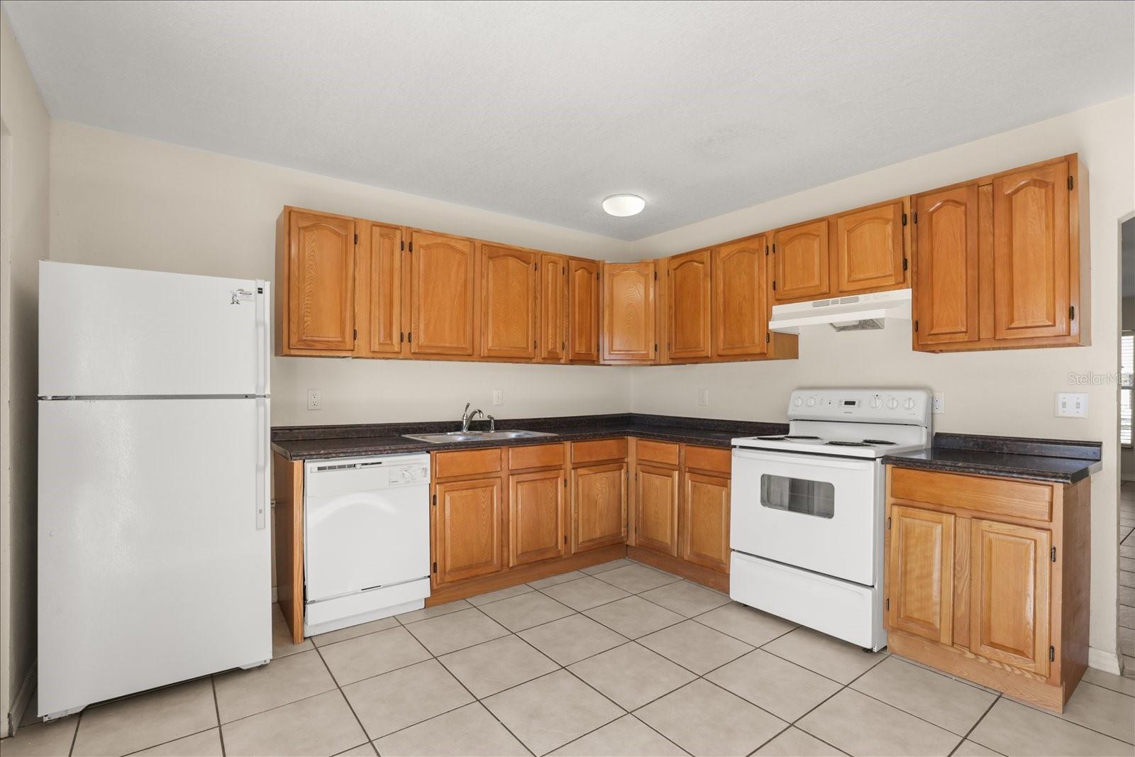 643 HUMMINGBIRD LN, ORLANDO, FL, 32825