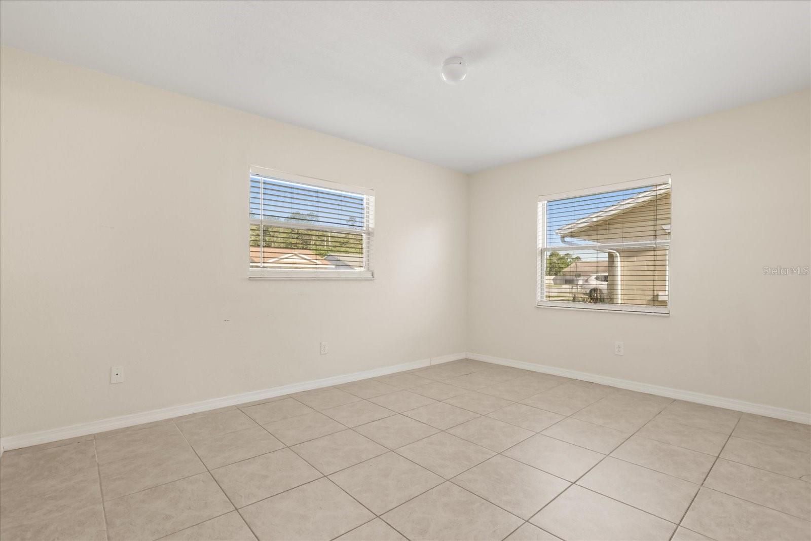 643 HUMMINGBIRD LN, ORLANDO, FL, 32825