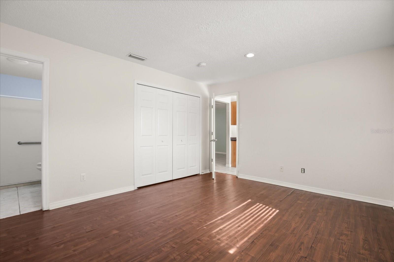 643 HUMMINGBIRD LN, ORLANDO, FL, 32825