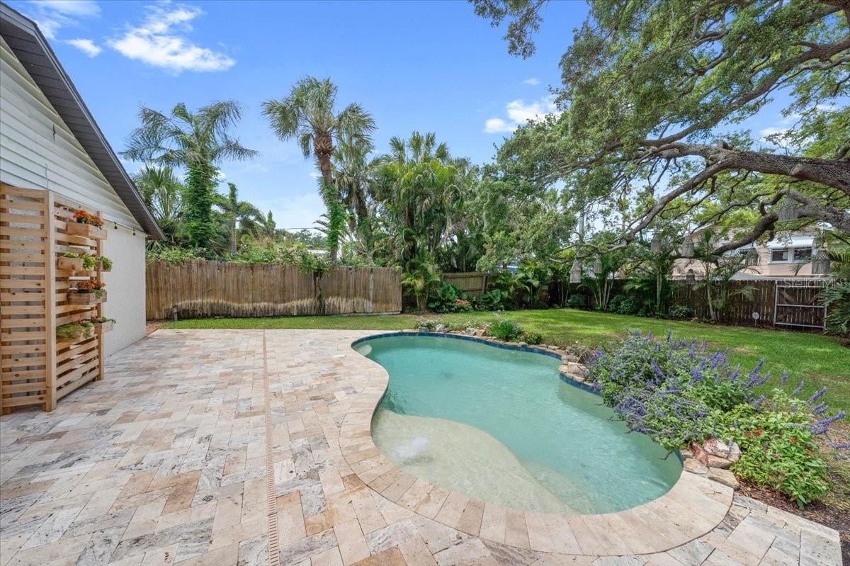 165 19TH AVE SE, ST PETERSBURG, FL, 33705