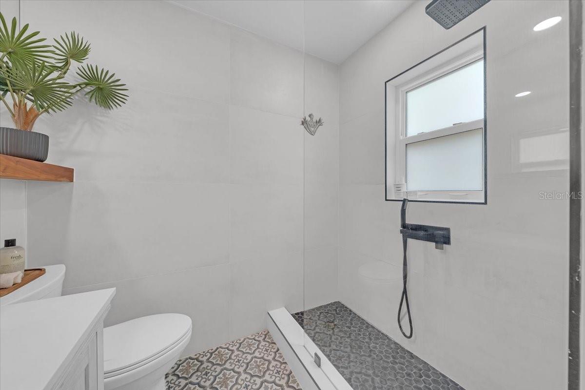 165 19TH AVE SE, ST PETERSBURG, FL, 33705