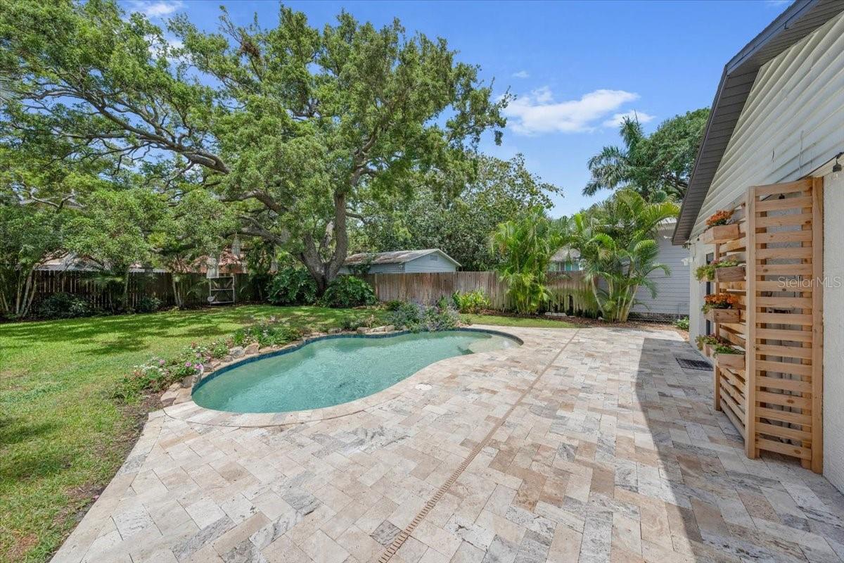 165 19TH AVE SE, ST PETERSBURG, FL, 33705