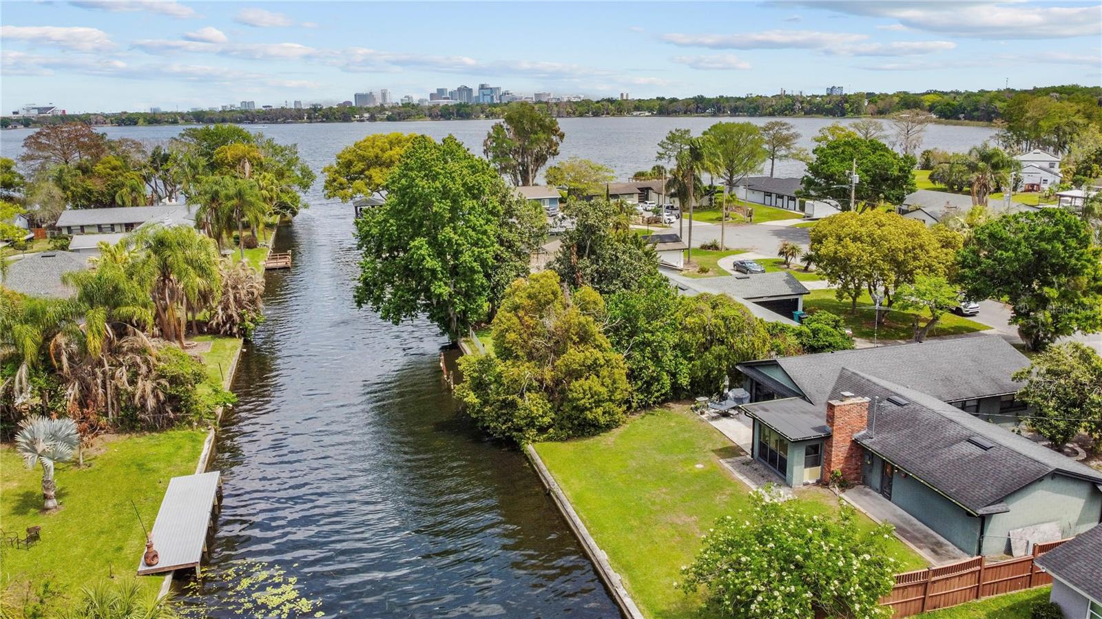 2601 WINDWARD CT, ORLANDO, FL, 32805