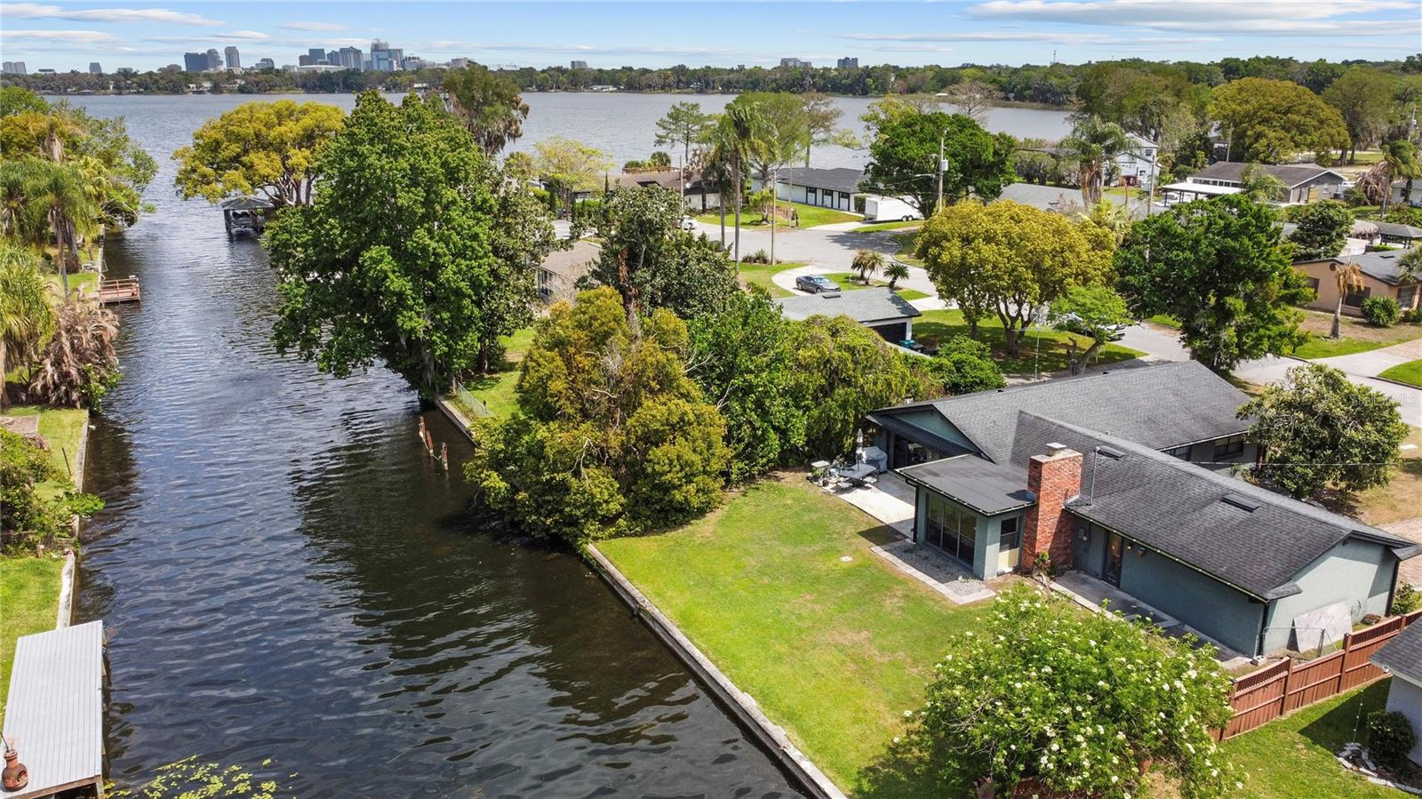 2601 WINDWARD CT, ORLANDO, FL, 32805