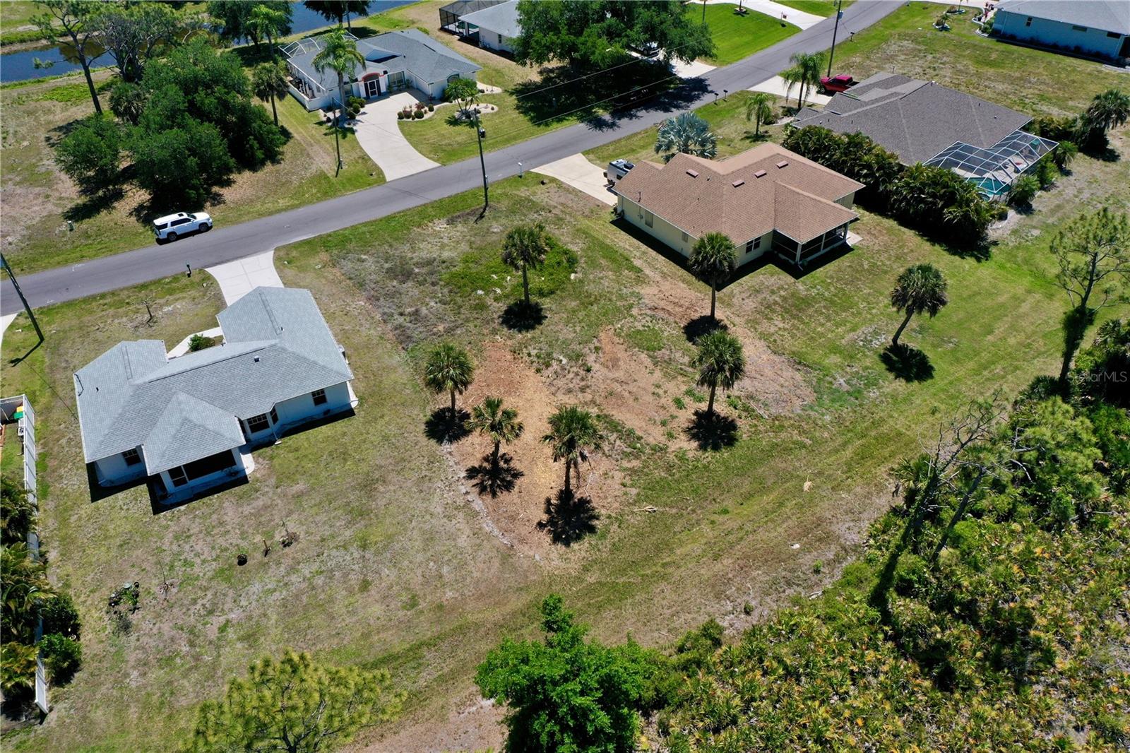 135 LONG MEADOW LN, ROTONDA WEST, FL, 33947