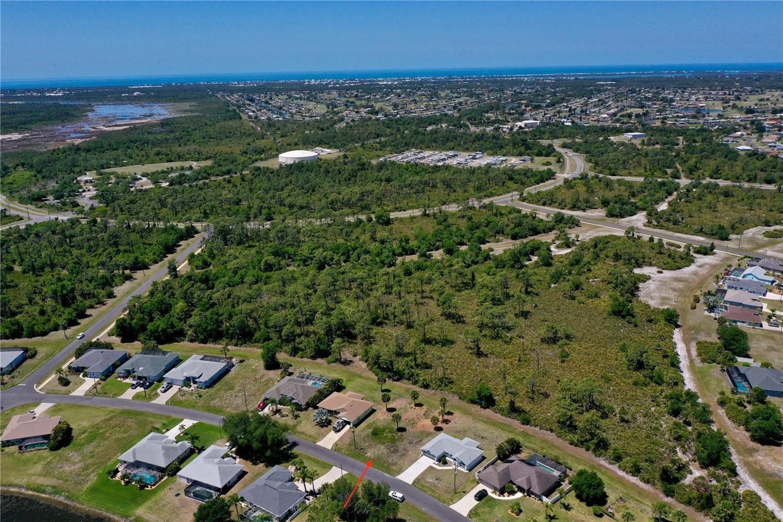 135 LONG MEADOW LN, ROTONDA WEST, FL, 33947