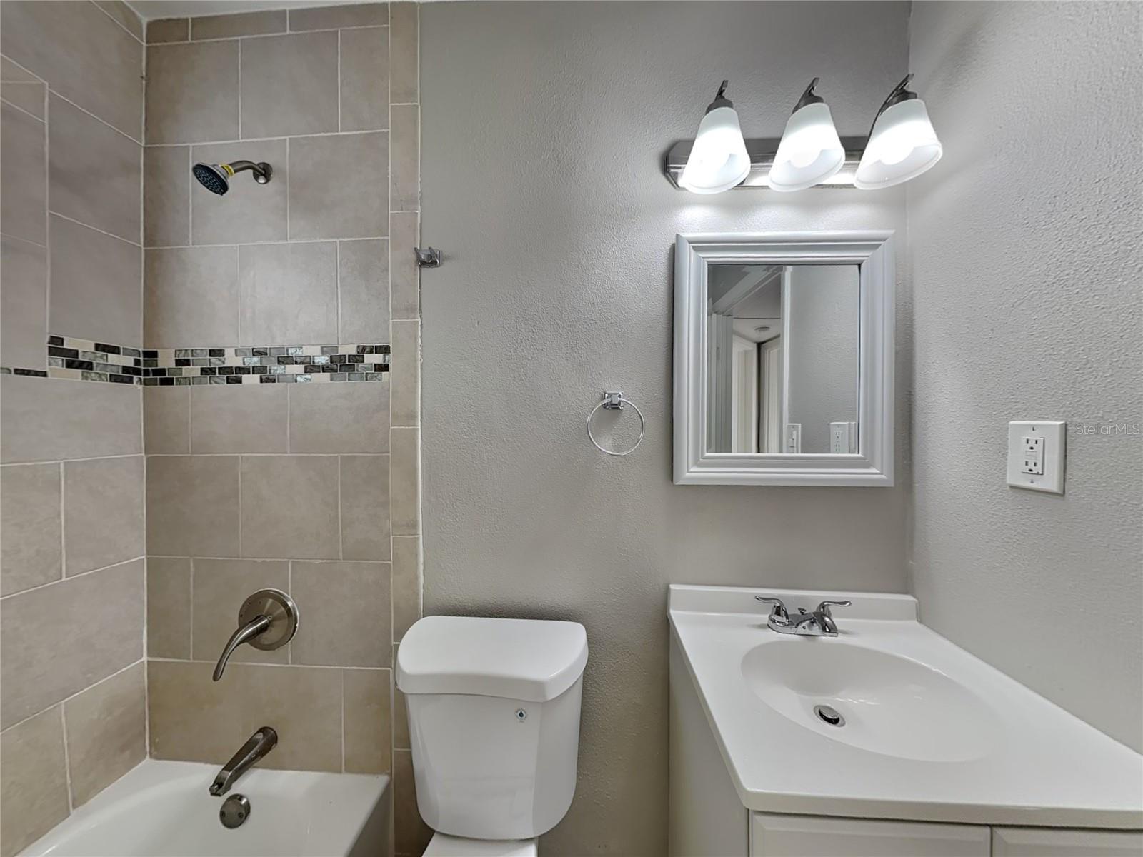 ALMIMA, TAMPA, FL, 33604