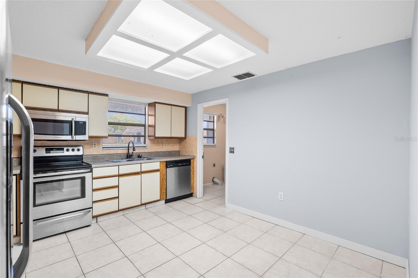 3030 SHADOW OAKS DR, HOLIDAY, FL, 34690