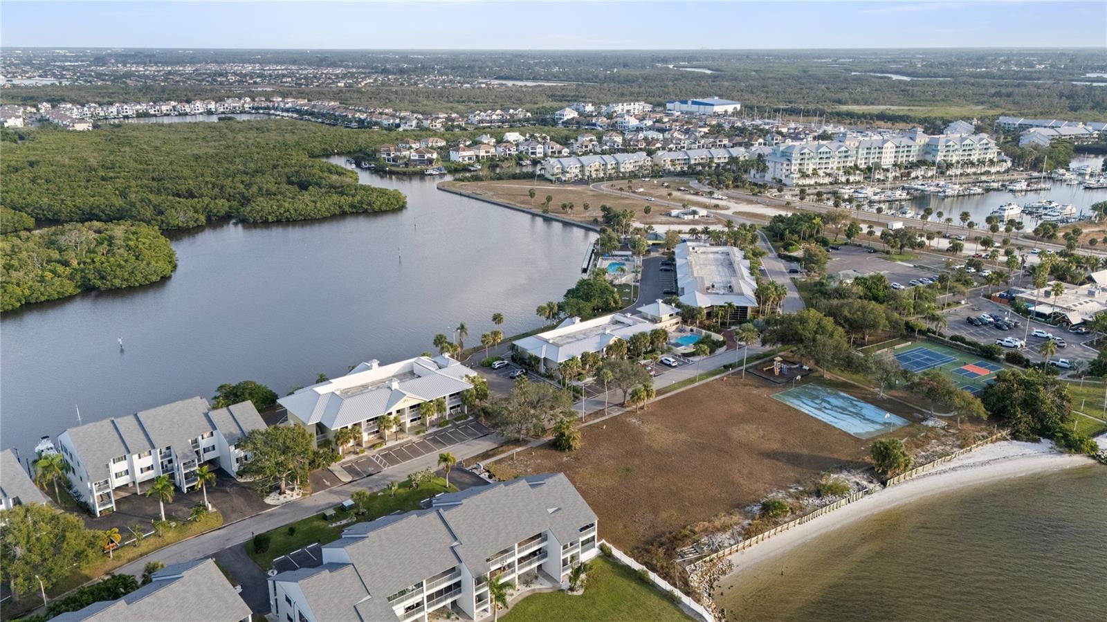 611 DESTINY DR #410, RUSKIN, FL, 33570