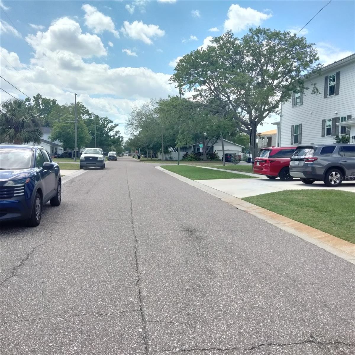 351 DAVENPORT AVE NE, ST PETERSBURG, FL, 33702