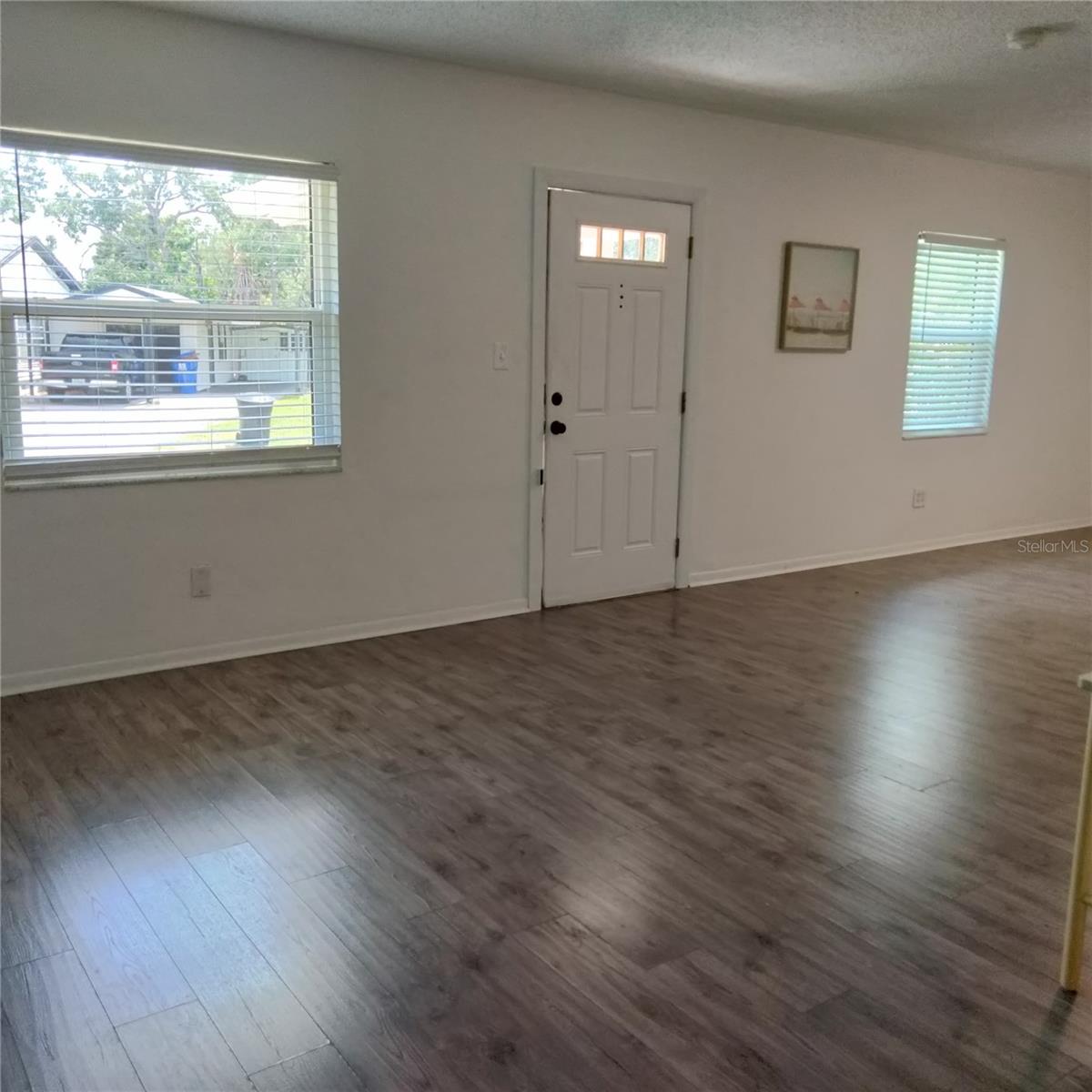 351 DAVENPORT AVE NE, ST PETERSBURG, FL, 33702