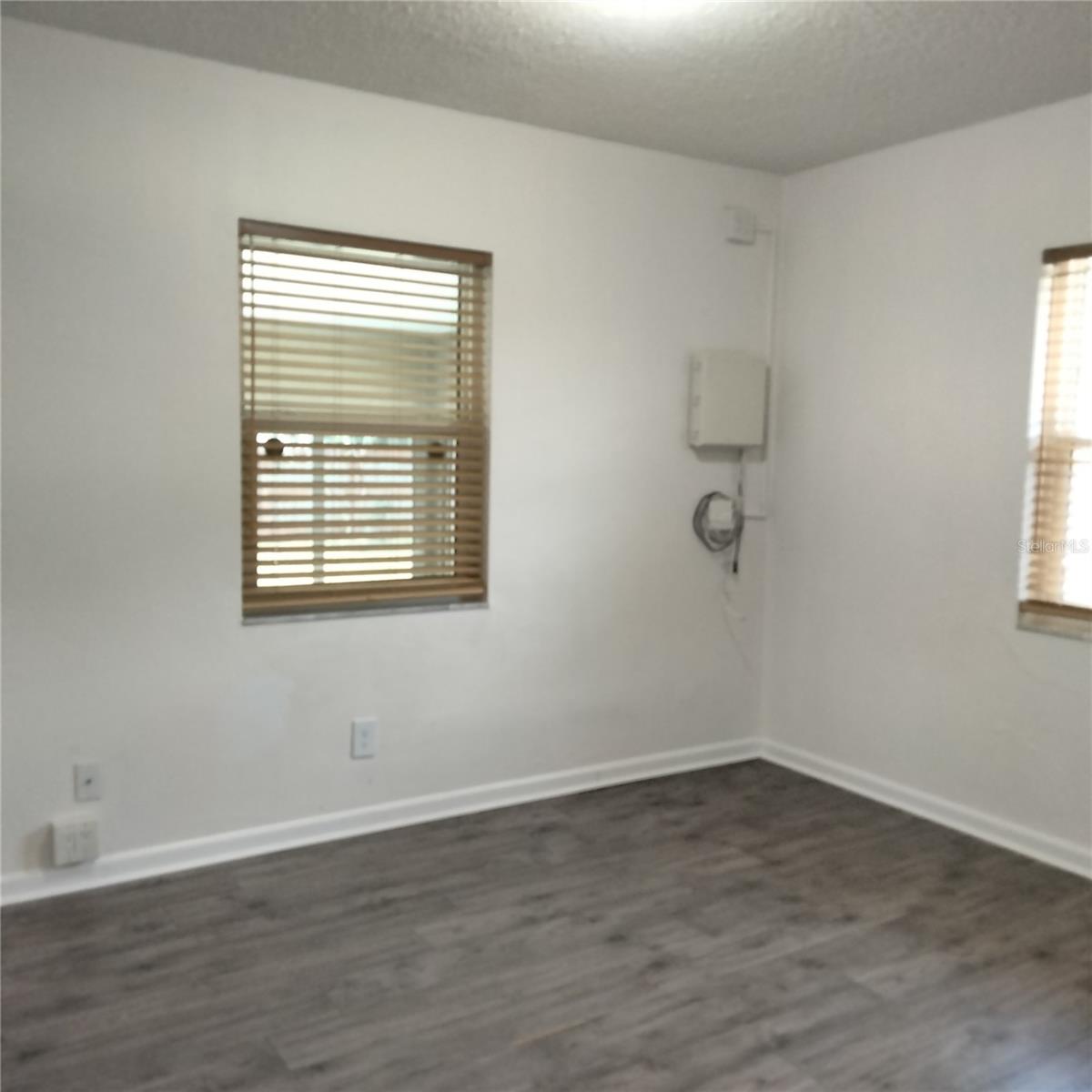 351 DAVENPORT AVE NE, ST PETERSBURG, FL, 33702